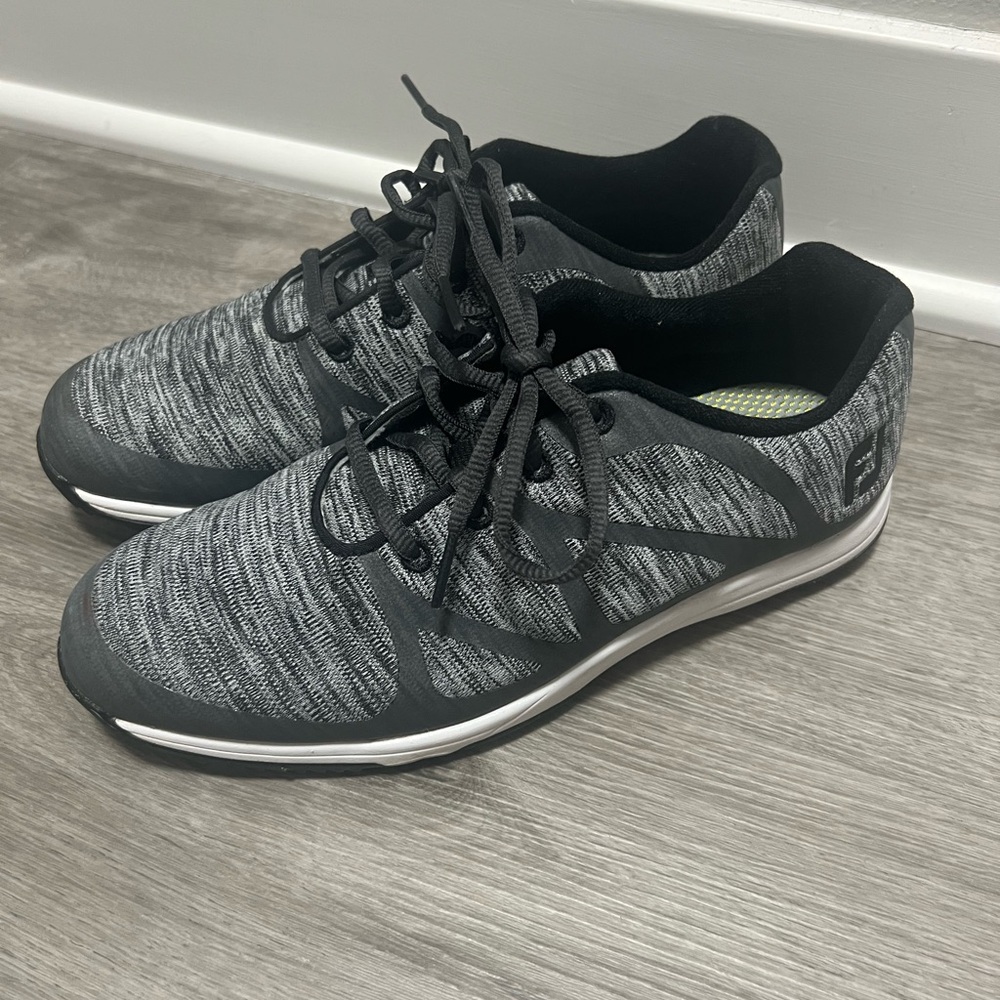 FootJoy Women’s Black‎ and Gray Golf Shoes, excellent condition, size 7.5